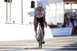'It will not be easy, we expect a battle' – Isaac del Toro primed to throw everything at Jebel Hafeet in pursuit of UAE Tour title, as Antonio Tiberi stresses he's 'ready' to defend lead