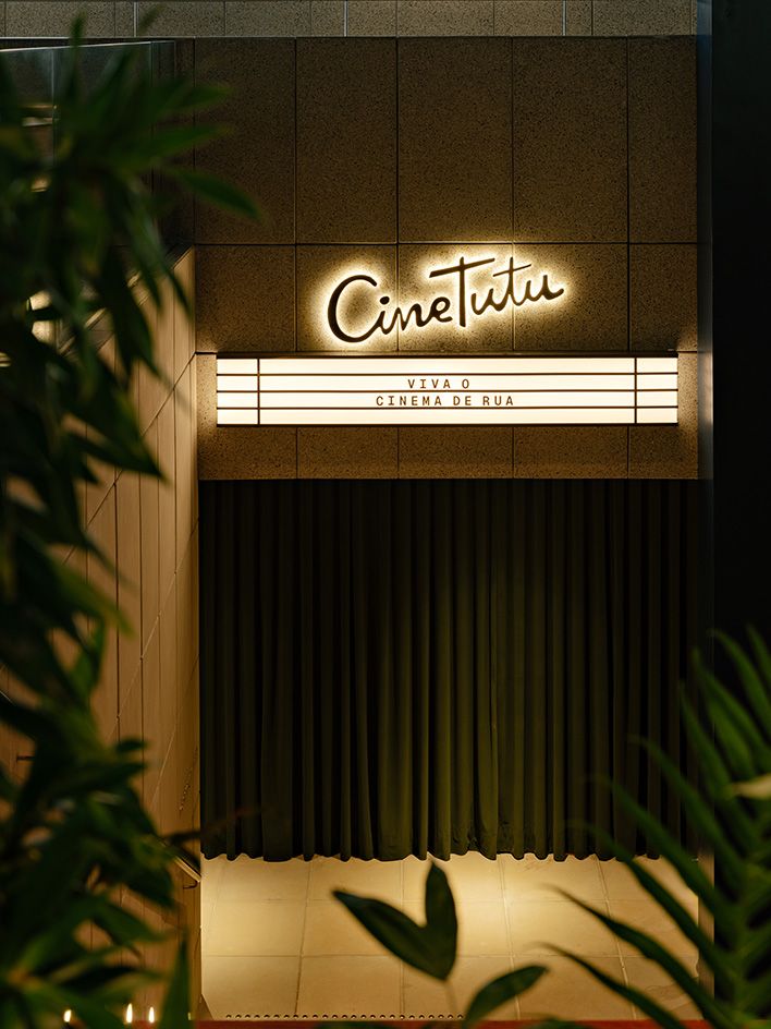 Cine Tutu by Isay Weinfeld interior