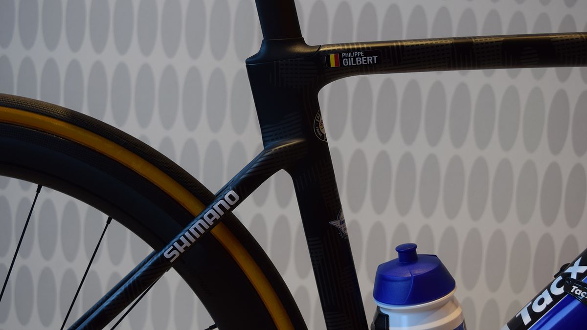 A rear tab on the seat tube improves aerodynamics and allows for the flex in the seat post
