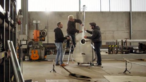 This giant, fully playable acoustic guitar weighs a whopping 57kg ...