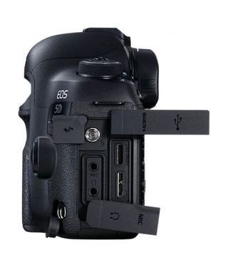 The EOS 5D Mark IV (pictured above) features both mic and headphone ports, while the EOS 6D Mark II only offers the former