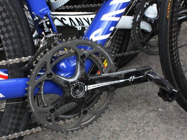 Evans is one of few riders in the peloton to use a complete Campagnolo Super Record group.