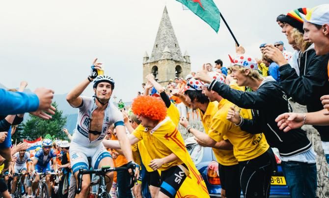 John Degenkolb raises a beer to salute the amazing fans in the Dutch Corner.