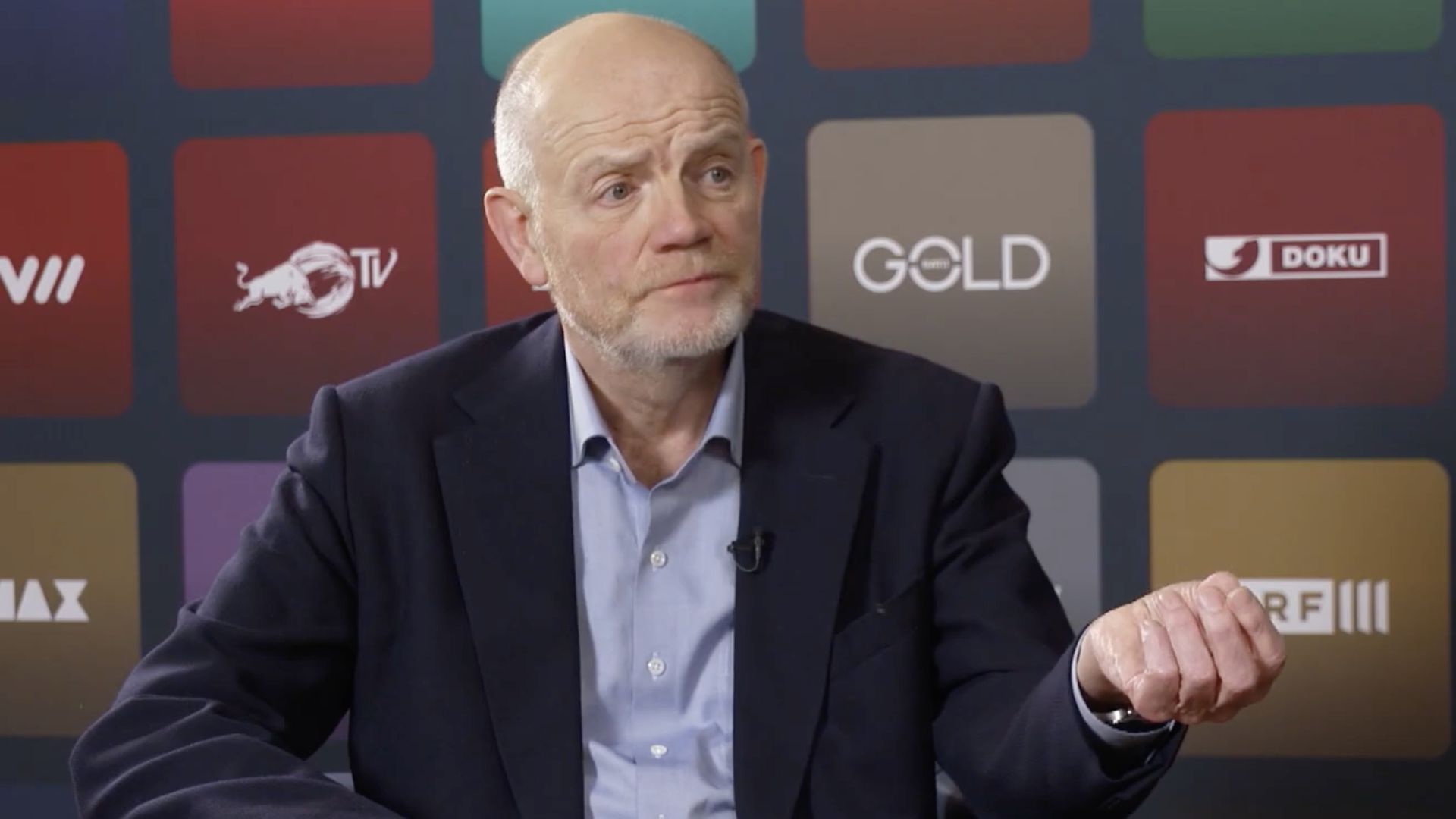 CNN's CEO, Mark Thompson, talks about the media industry and his career during an interview with PULS 24.