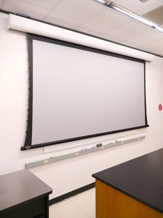 AVSANT and Draper recommended TecVision XH900X ALR, one of several ambient light rejection solutions the company offers. XH900X ALR is perfect for classrooms and other educational setting where off-axis viewing is important.
