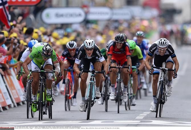 Peter Sagan (Cannondale) and Matteo Trentin (Omega Pharma-QuickStep) sprint for the finish line in Nancy