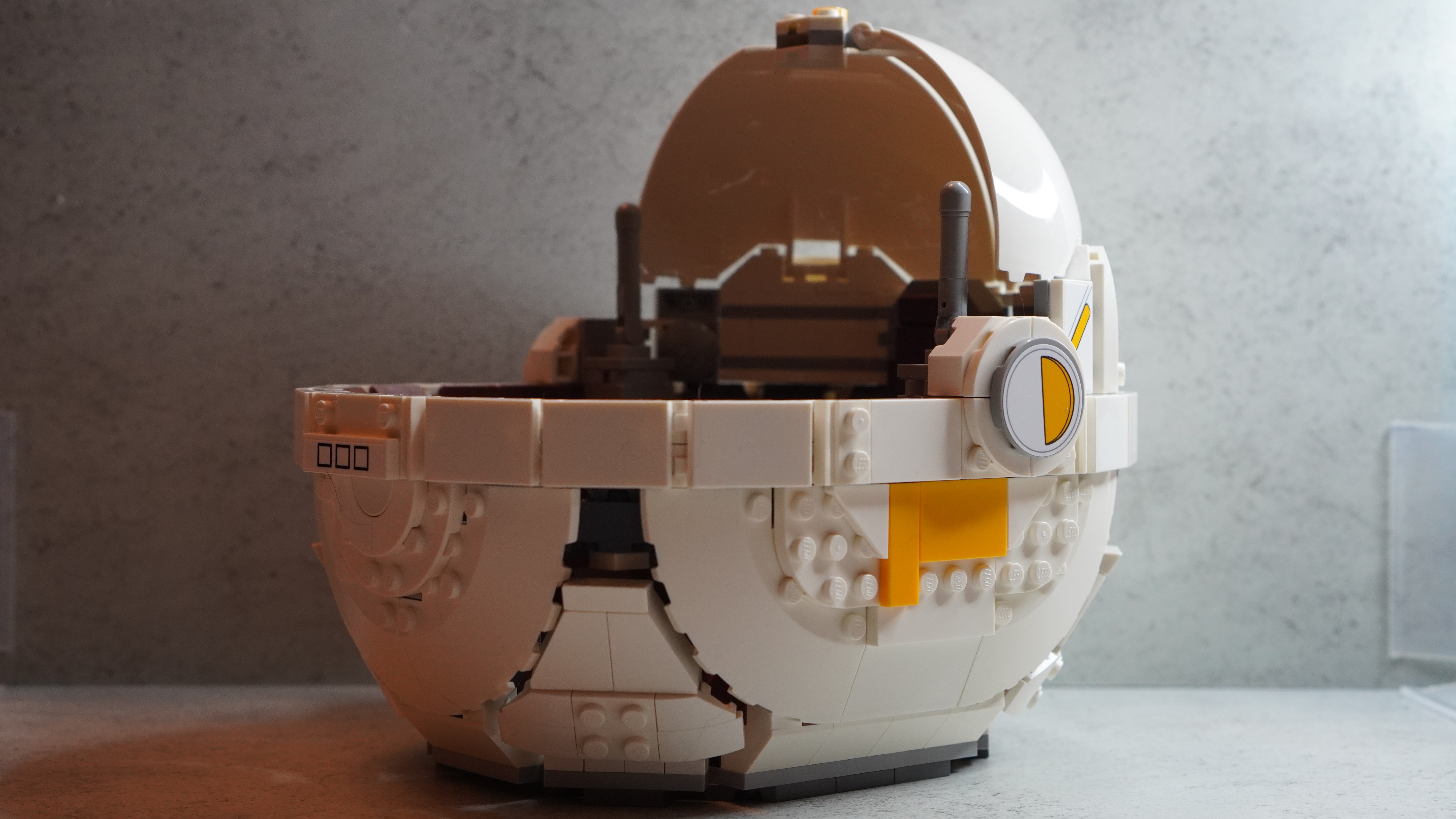 Lego Star Wars Grogu with Hover Pram building process