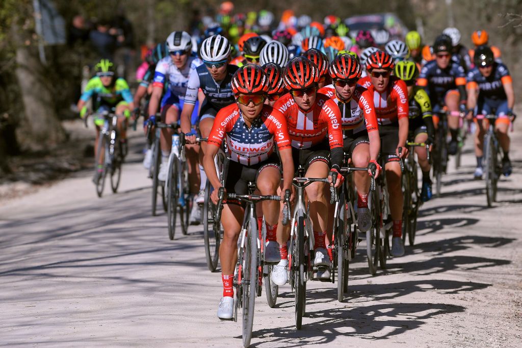 SIENA ITALY MARCH 09 Coryn Rivera of The United States and Team Sunweb Leah Kirchmann of Canada and Team Sunweb Liane Lippert of Germany and Team Sunweb Peloton during the 5th Strade Bianche 2019 Women a 136km race from Siena to Siena Piazza del Campo StradeBianche Eroica on March 09 2019 in Siena Italy Photo by Luc ClaessenGetty Images