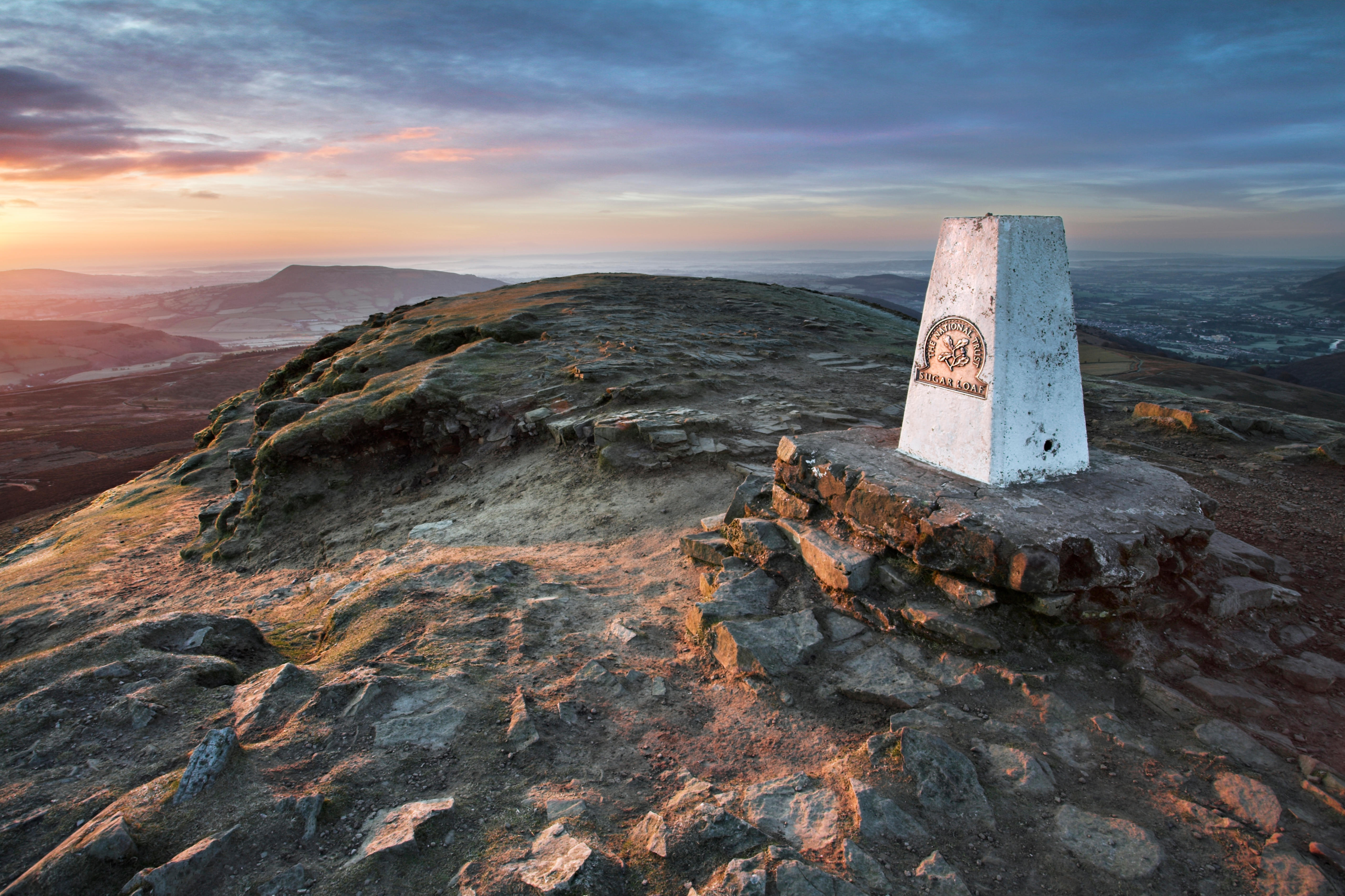 Daybreak on top of the Sugar Loaf.