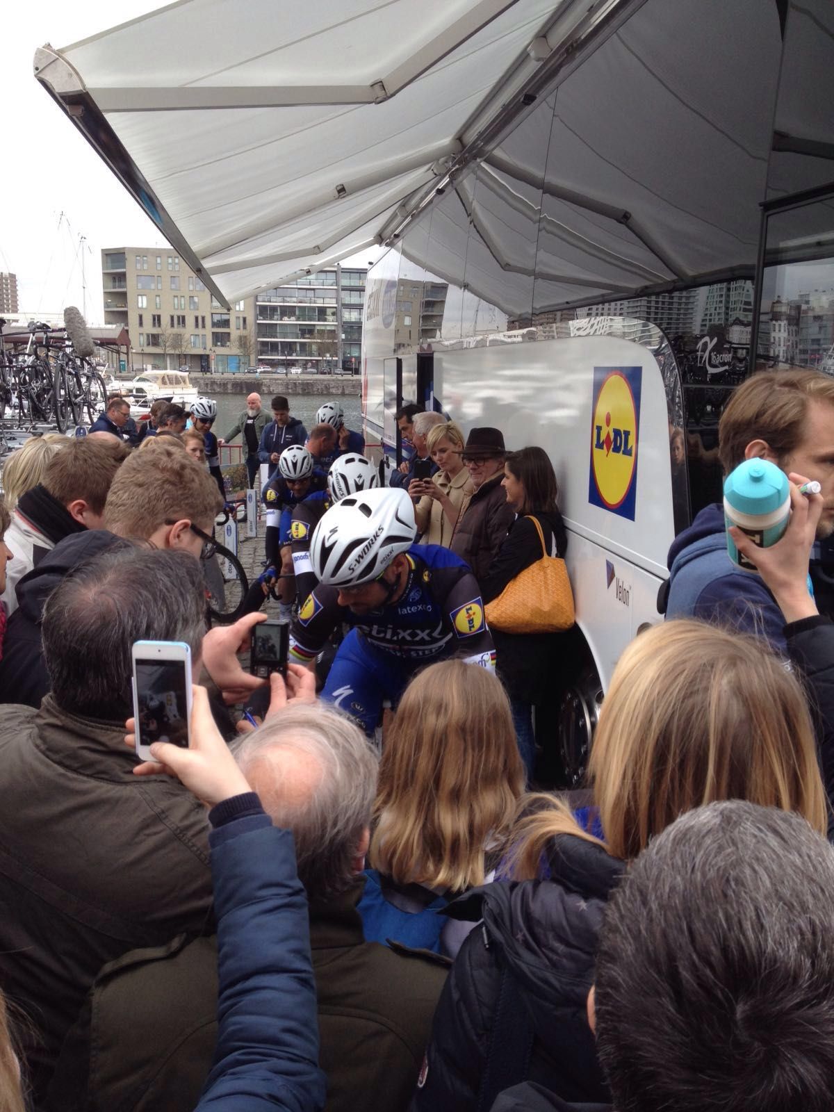 The Etixx-QuickStep bus is always popular at Belgian races