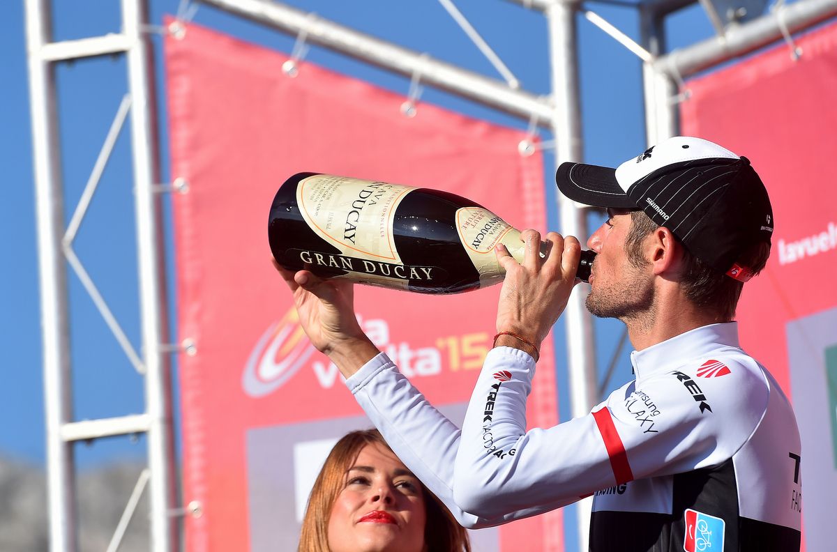 Fr&auml;nk Schleck (Trek Factory Racing) drinks in his victory