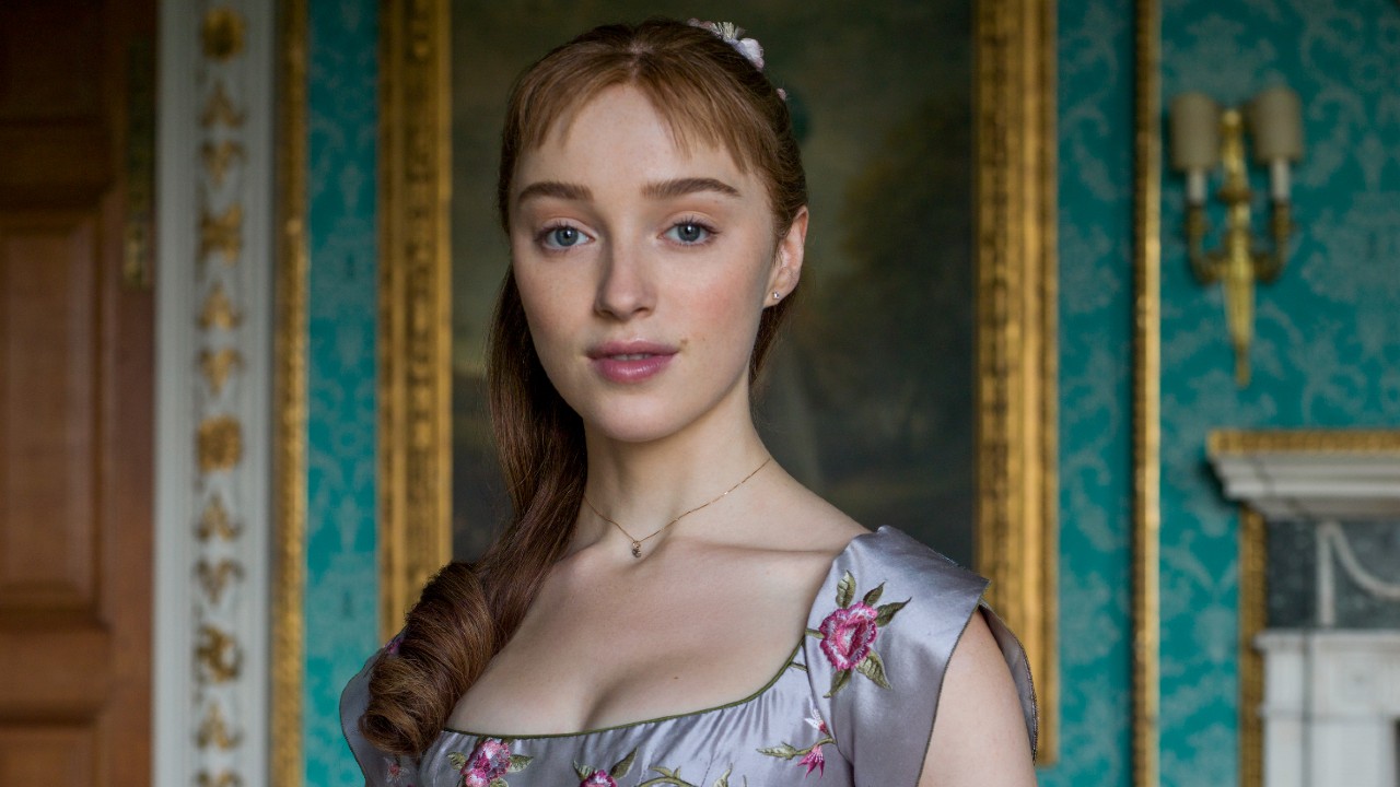 Phoebe Dynevor in Bridgerton. 