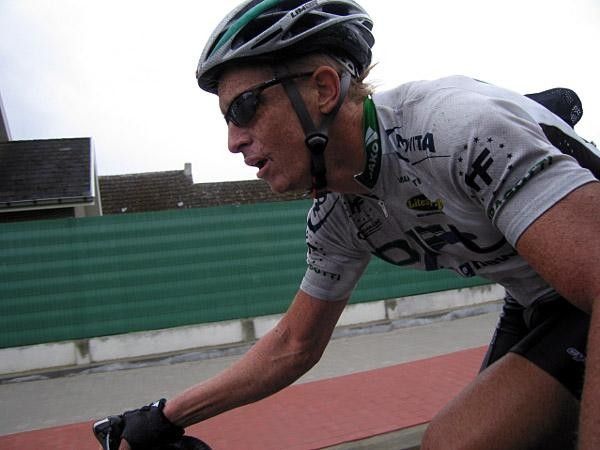 Back at the team car the brakes need adjusting!