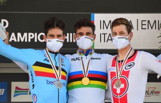 Road World Championships Imola 2020 - Men Elite Time Trial - Imola - Imola 31,7 km - 25/09/2020 - Wout Van Aert (BEL - Team Jumbo - Visma) - Filippo Ganna (ITA - Team Ineos) - Stefan Kung (SUI - Groupama - FDJ) - photo Dario Belingheri/BettiniPhotoÂ©2020