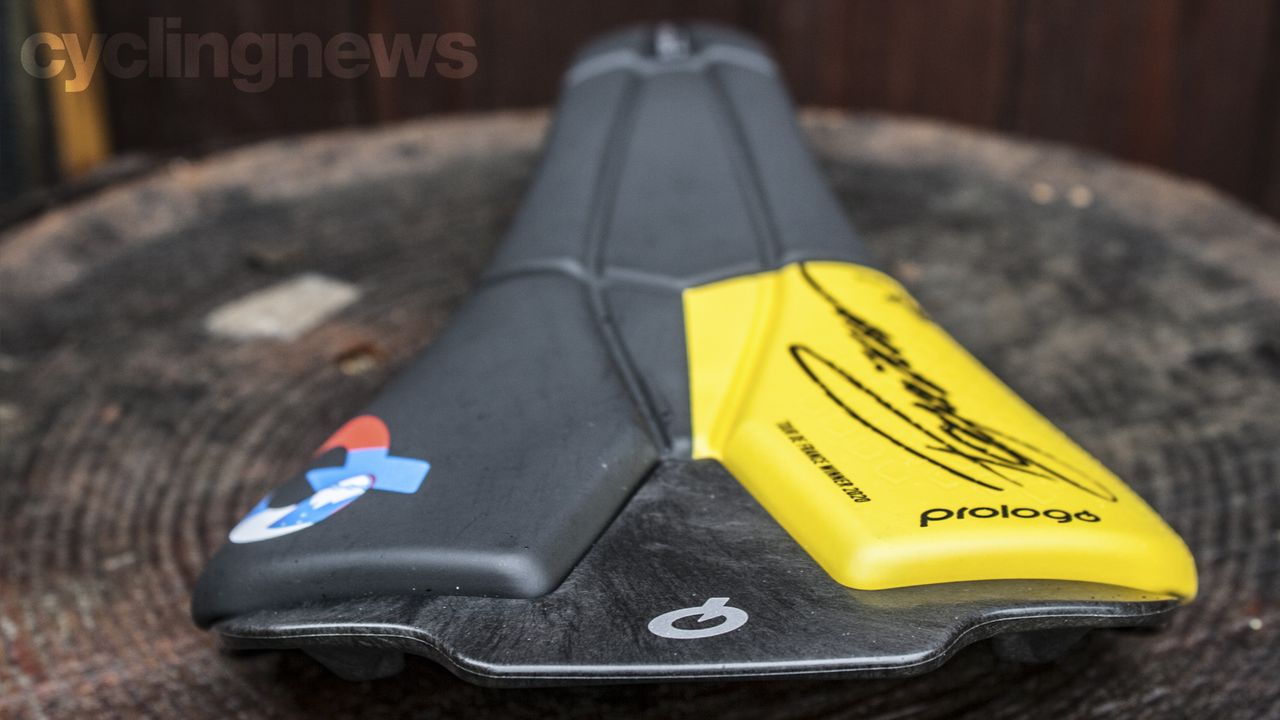 Tadej Pogacar Prologo Scratch M5 carbon saddle