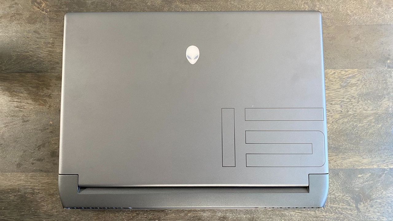 Alienware m15 Ryzen Edition R5