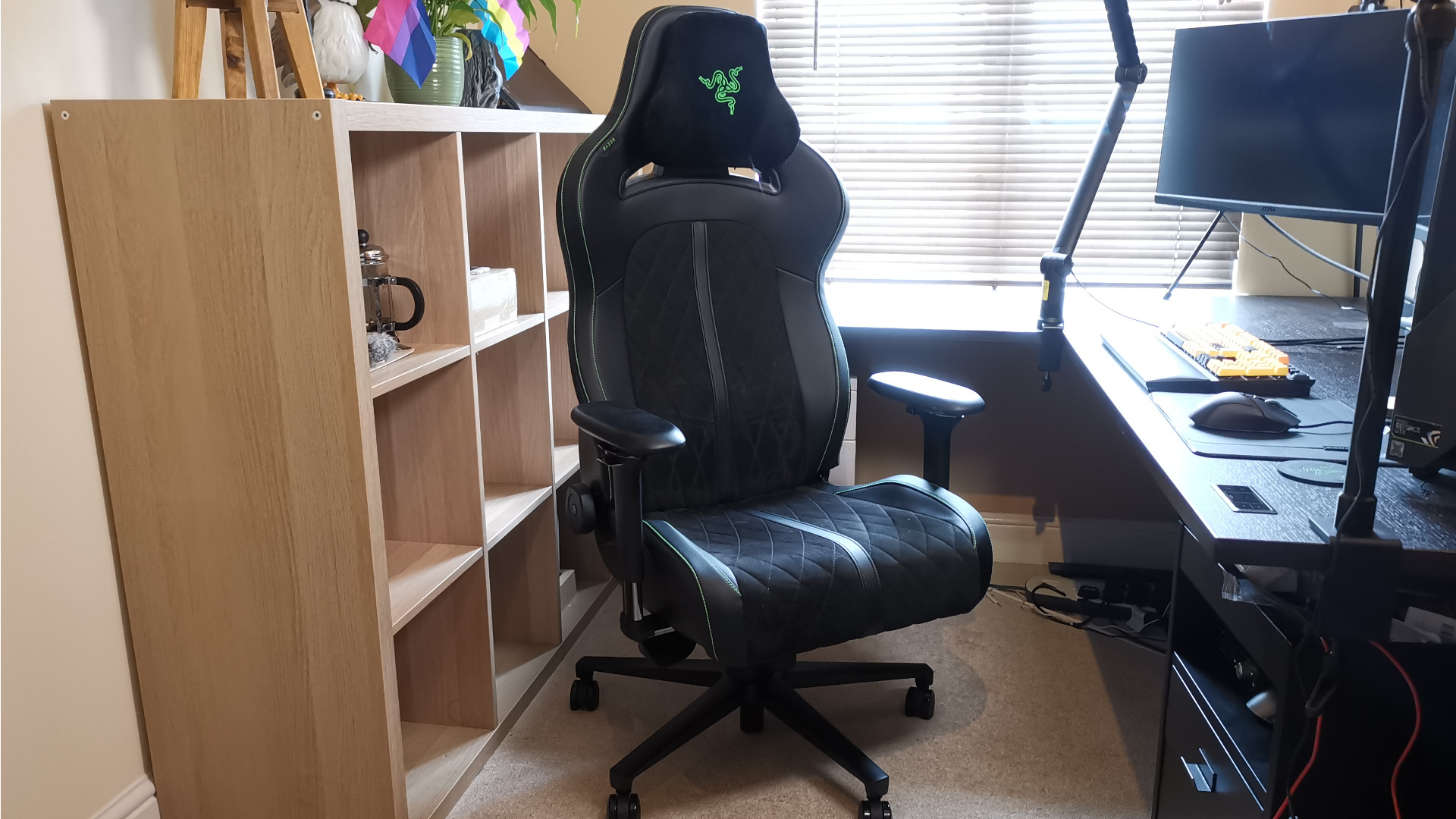 Razer Enki Pro gaming chair