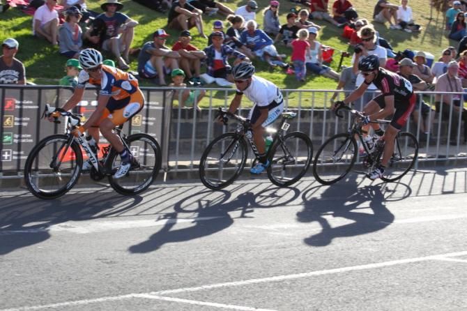 Caleb Ewan (BikeBug) stayed near the front in the closing laps