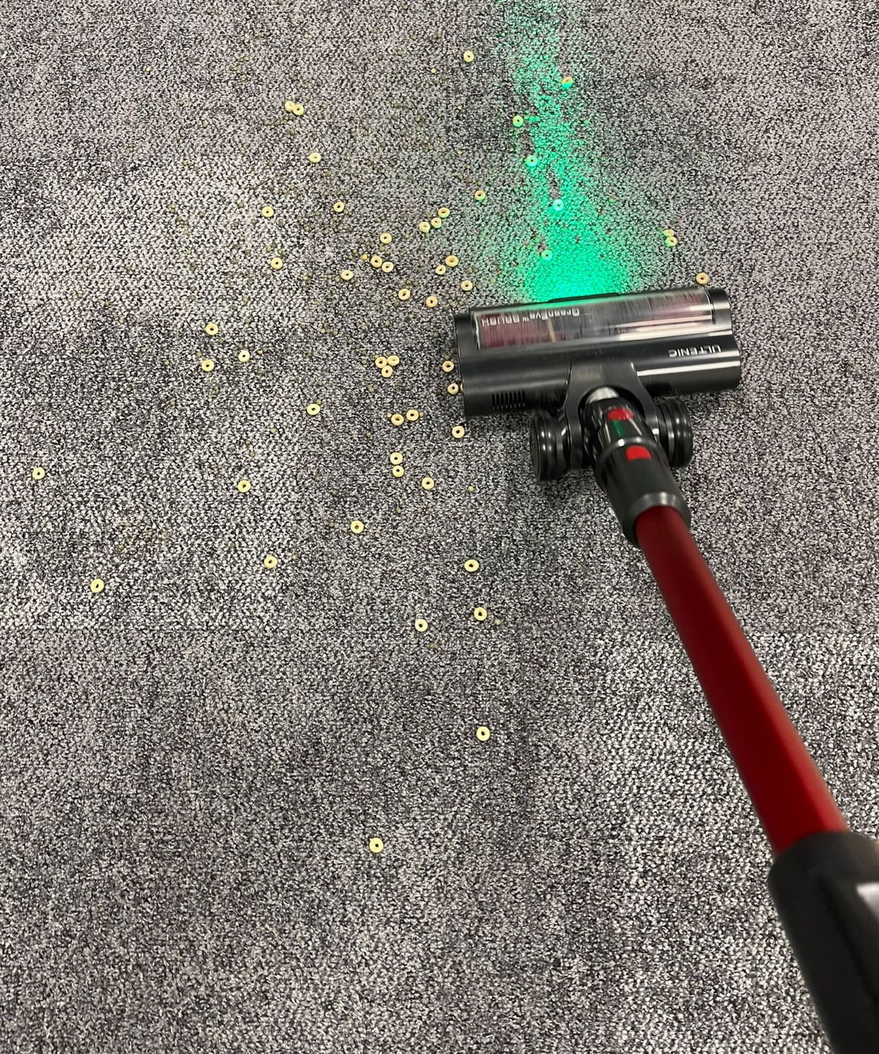 Ultenic U16 Flex vacuuming cereal and lentils on carpet in Future test center 2