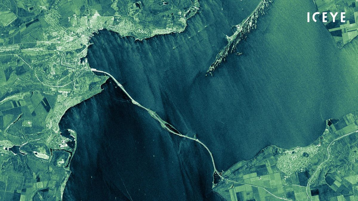 An ICEYE synthetic aperture radar satellite image of the Kerch Strait Bridge, or Kerch Bridge, which connects mainland Russia with Crimea.