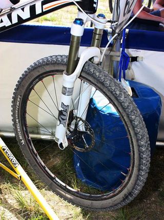 Adam Craig (Rabobank-Giant Off-Road Team) tested his repaired ACL at the Mellow Johnny's Classic with a prototype Shimano XTR 15mm thru-axle front wheel and new Michelin tyre tread.