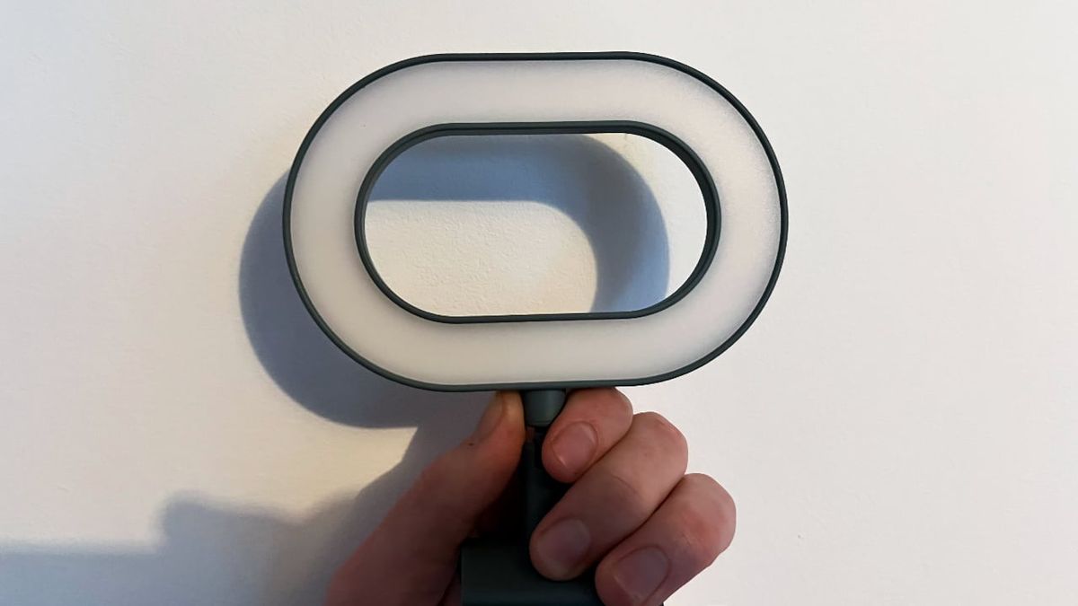Ikea st&auml;nkregn ringlampa belysning laptop videokonferens