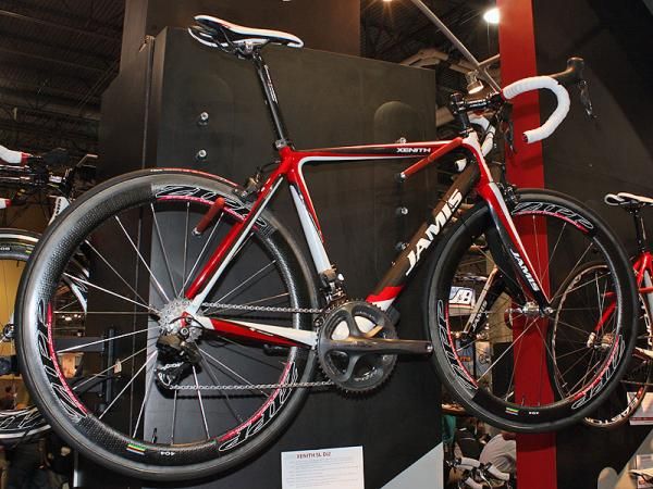 Jamis has updated its top-end Xenith SL frames with a new molding process that yields cleaner internal surfaces and more consistent performance.