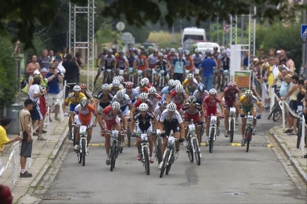 And the men are off!