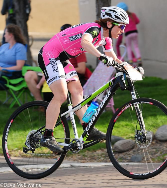 The leaders group was large with four laps to go. Geoff Kabush uncharacteristically was on the back