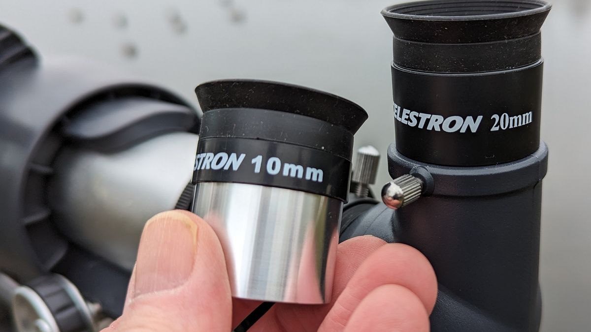 Celestron AstroMaster 102AZ