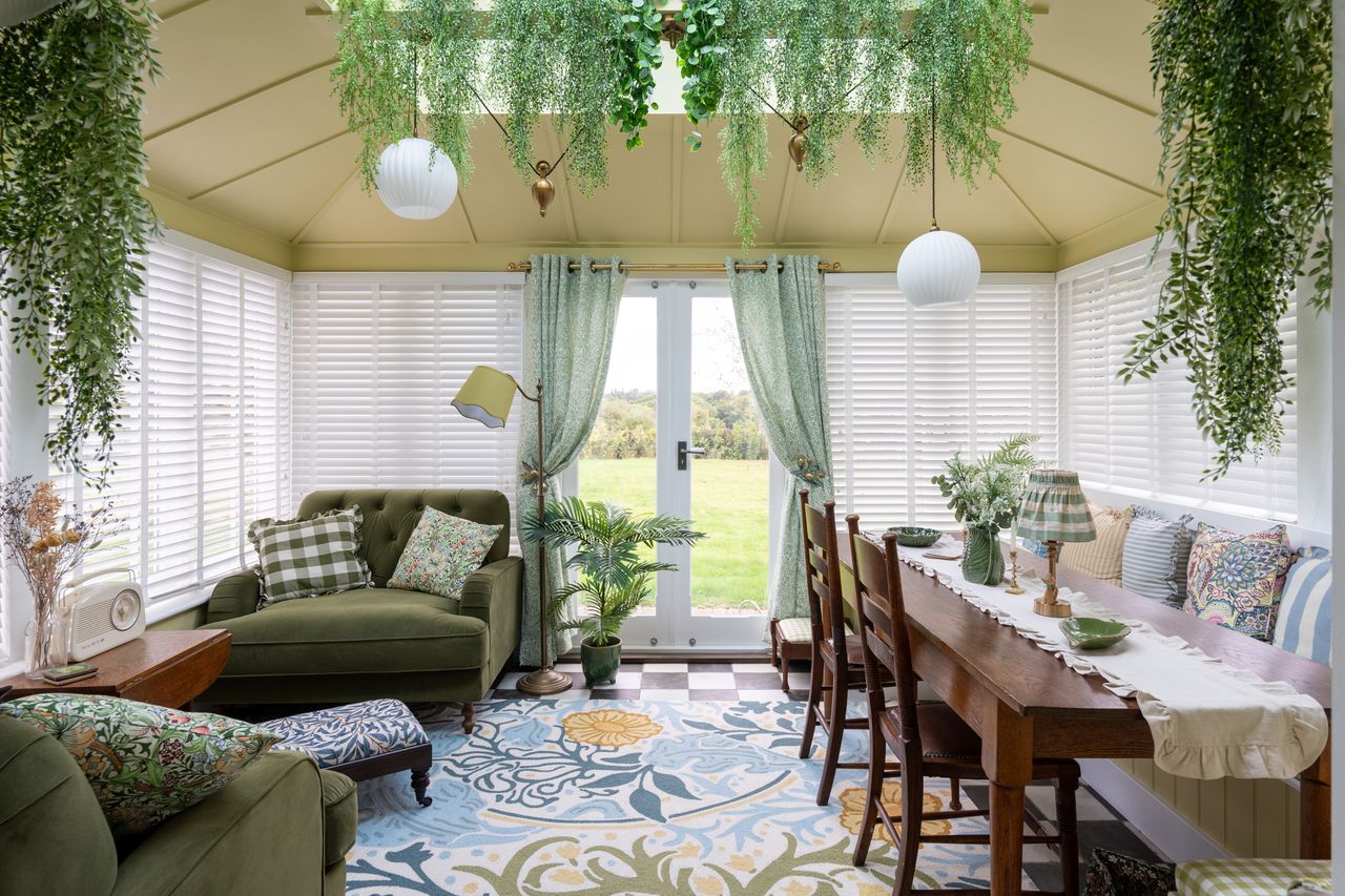 The garden room with hanging plants