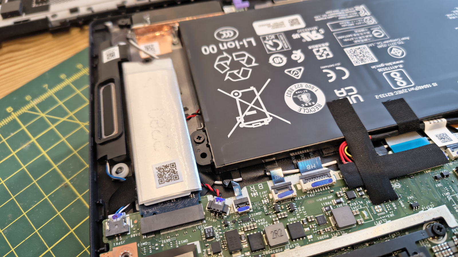 Acer TravelMate P6 14 AI