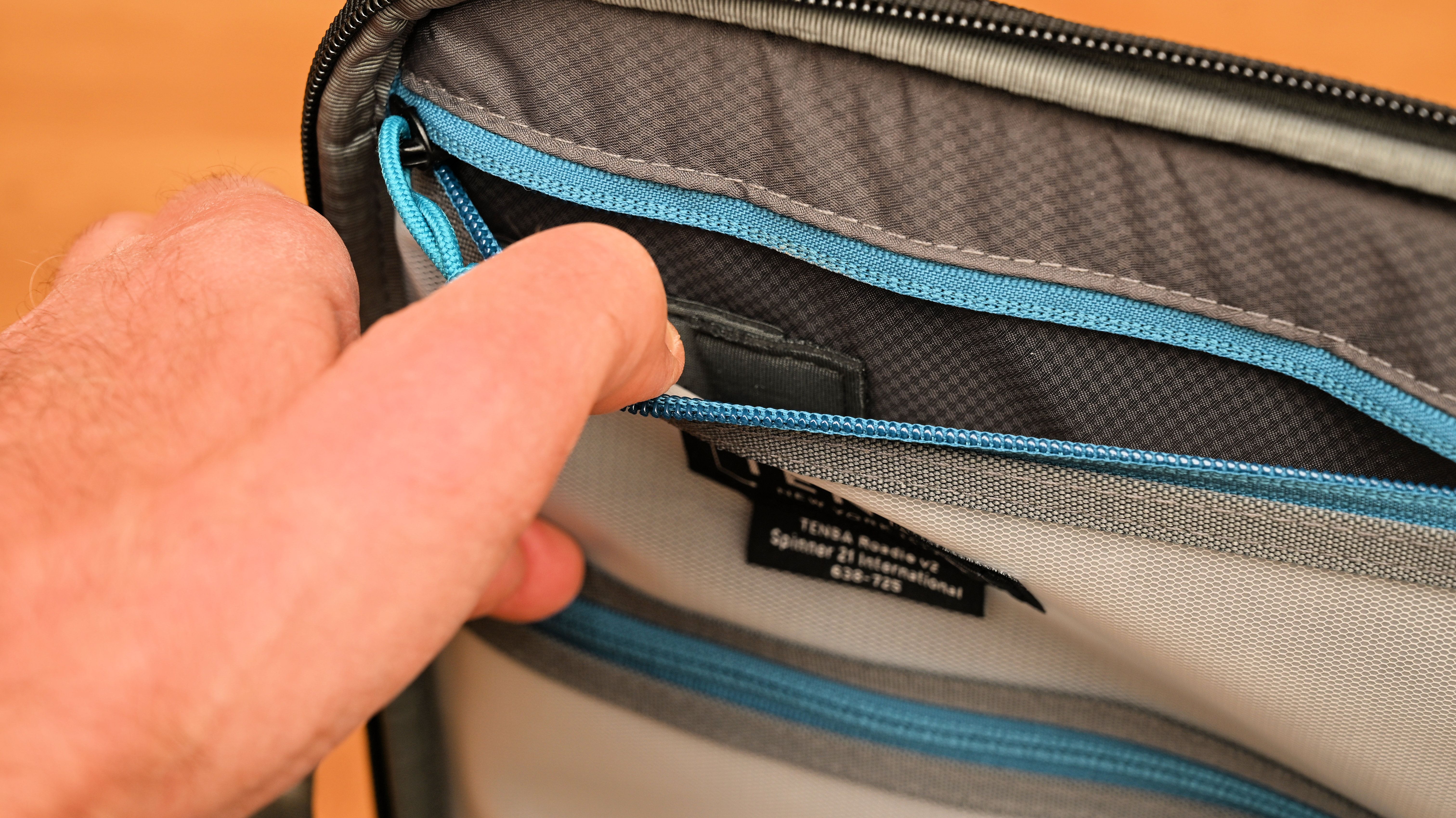 Tenba Roadie v2 Spinner 21 International product image