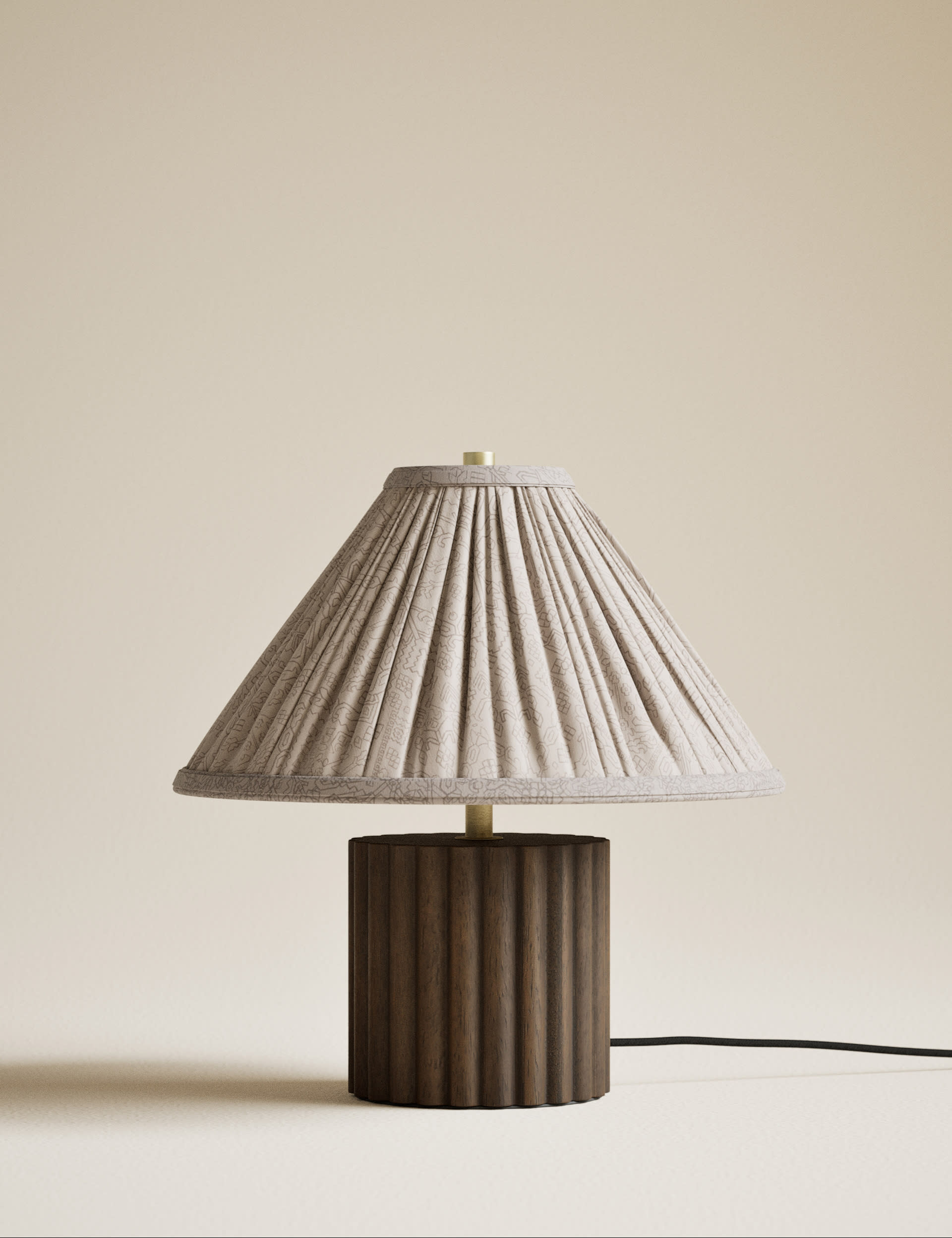Wood Ribbed Round Table Lamp