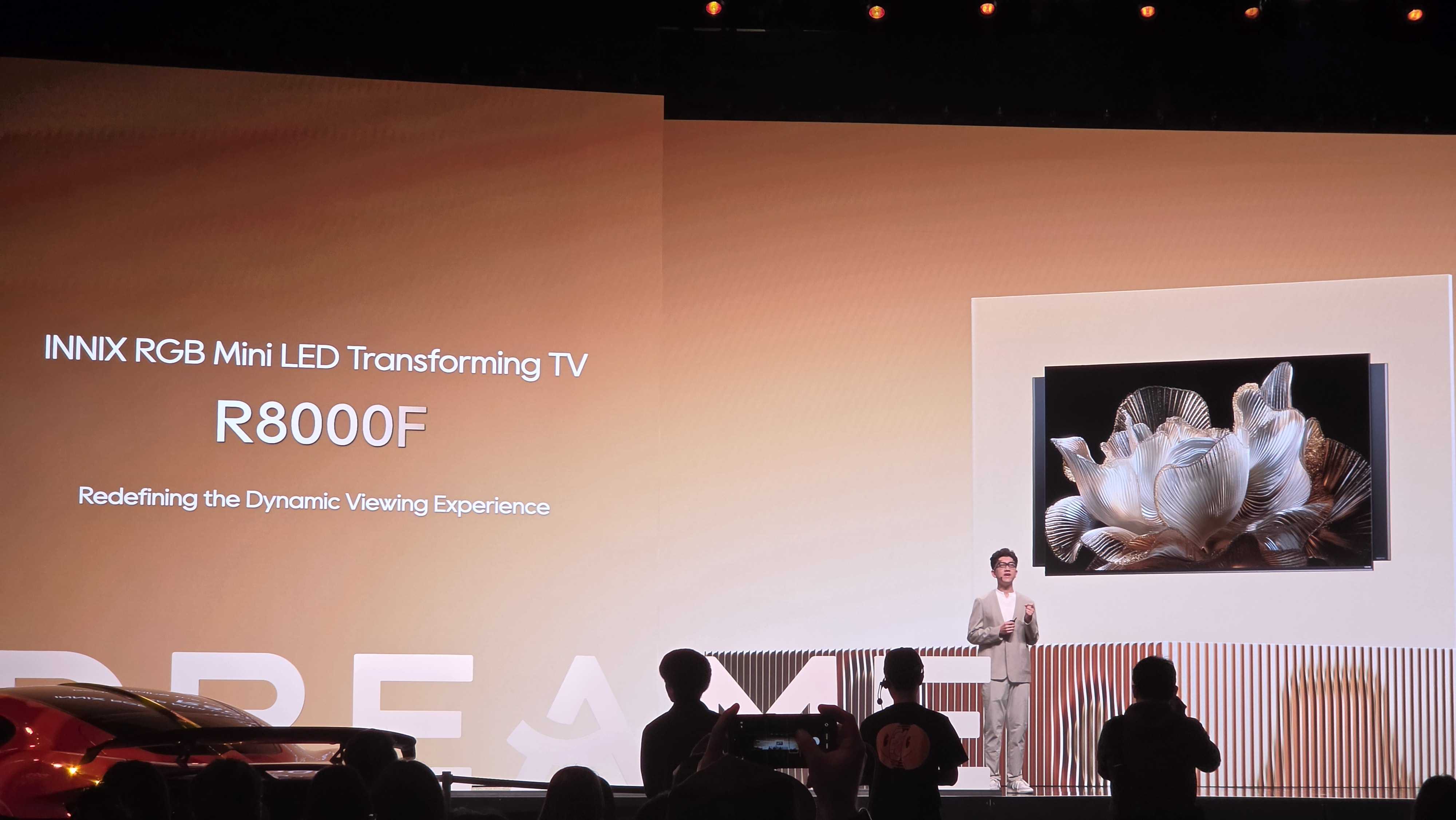 The Dreame R8000F TV