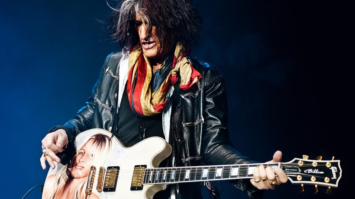 3 guitar tricks you can learn from Joe Perry