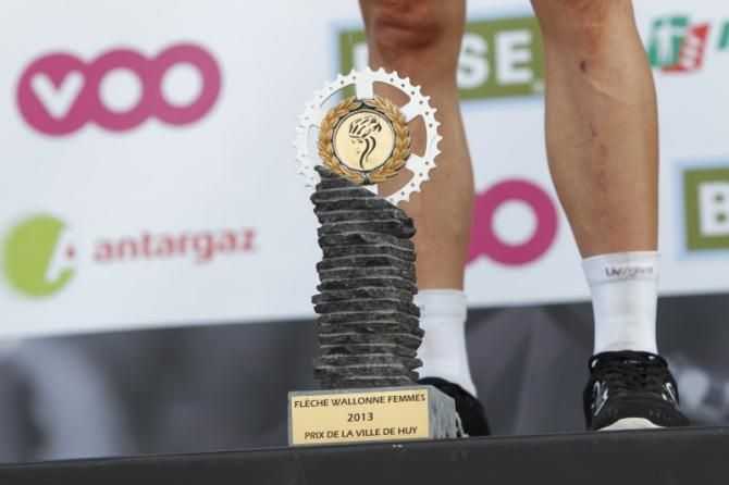 The trophy, presented by the town of Huy