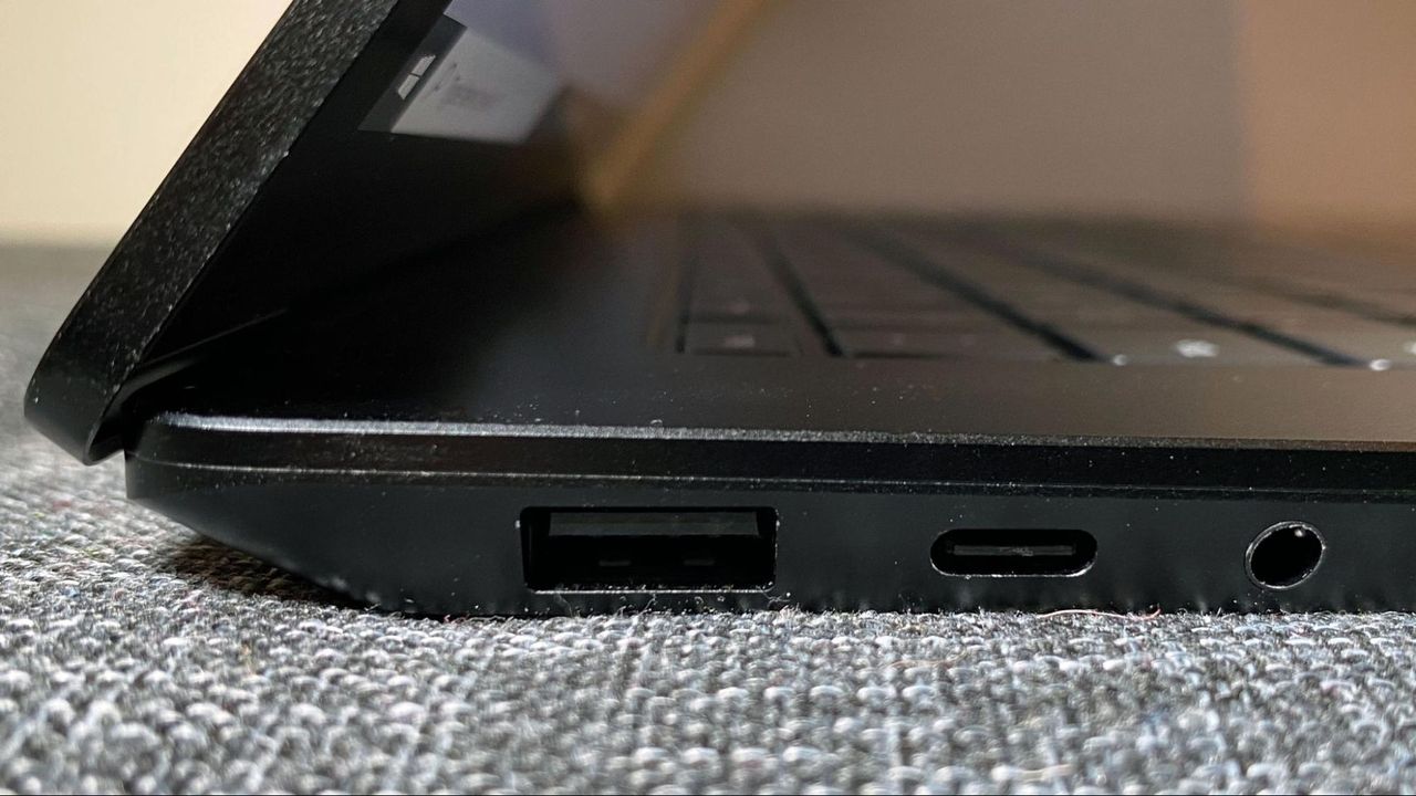 Microsoft Surface Laptop 4