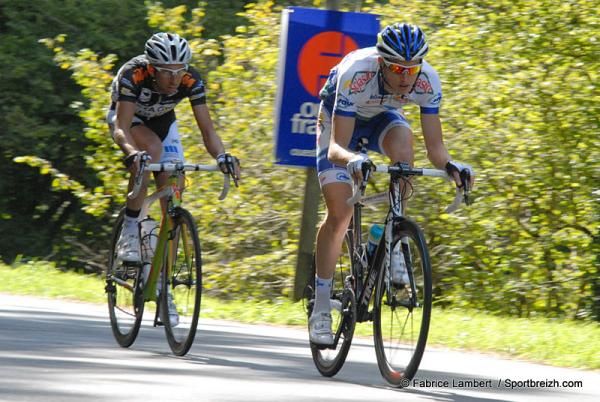 Guillaume Levarlet (Saur - Sojasun) and Sebastien Duret (Bretagne - Schuller)