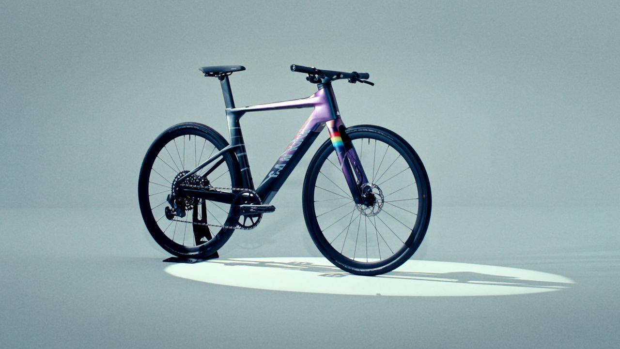 Canyon Unveils Limited-Edition MACH 874 Bikes Inspired by Paris Olympics Performance
