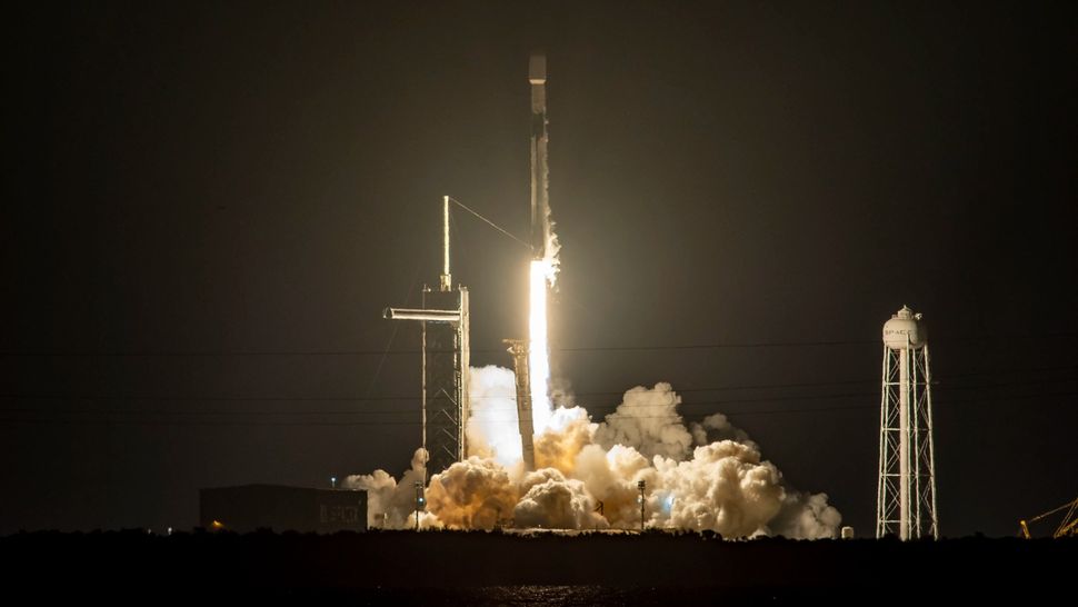 SpaceX Starlink launch spawns spectacular glowing cloud | Space