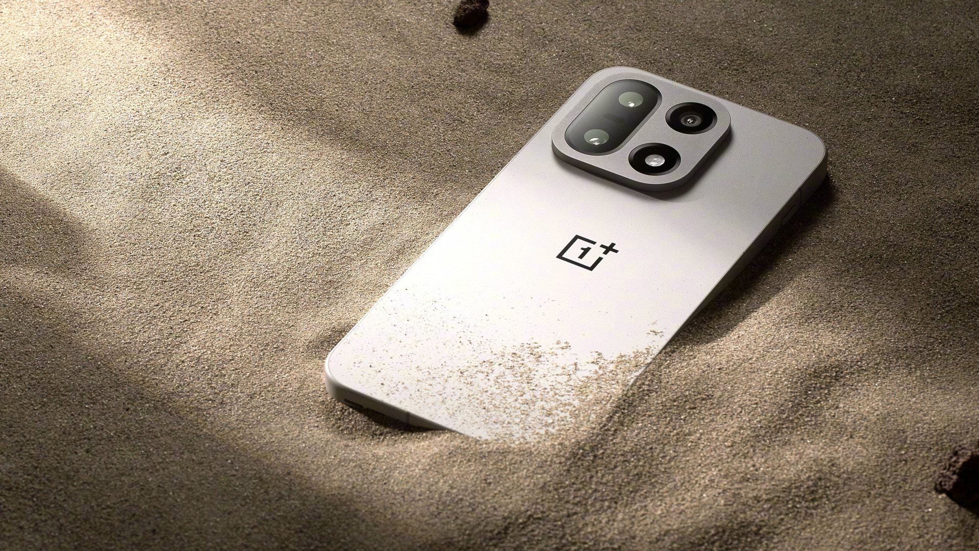 OnePlus 15 lifestyle image for marketing