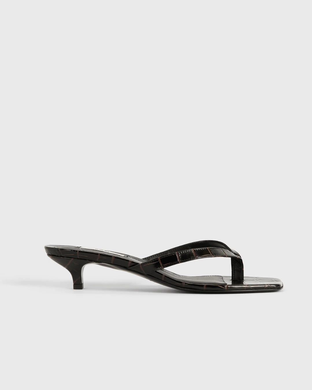 Toteme Flip-Flops