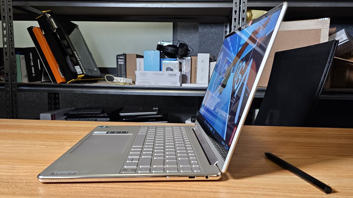 Lenovo Yoga 9i Gen 8