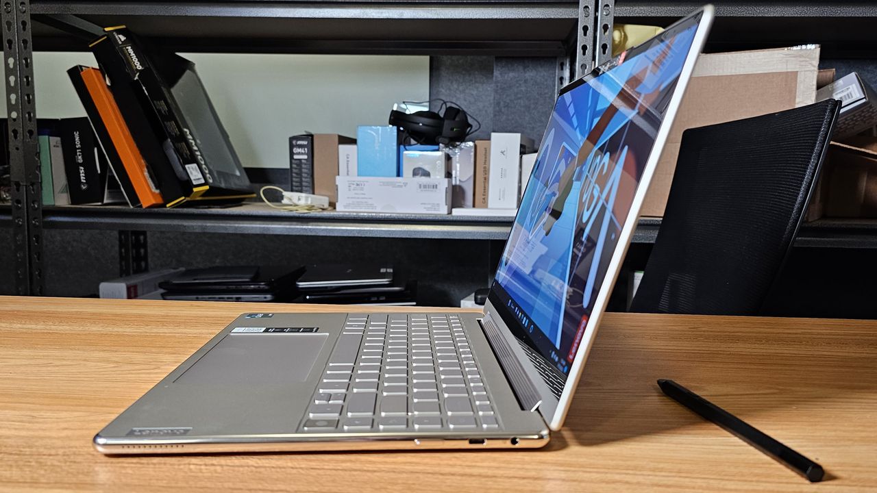 Lenovo Yoga 9i Gen 8
