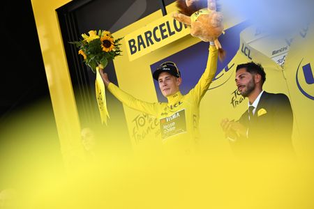 BARCELONA, SPAIN - JULY 05: Jonas Vingegaard of Denmark and Team Visma | Lease a Bike celebrates at podium as Yellow leader jersey winner during the 113th Tour de France 2026, Stage 2 a 168.5km stage from Tarragona to Barcelona 109m / #UCIWT / on July 05, 2026 in Barcelona, Spain. (Photo by Dario Belingheri/Getty Images)