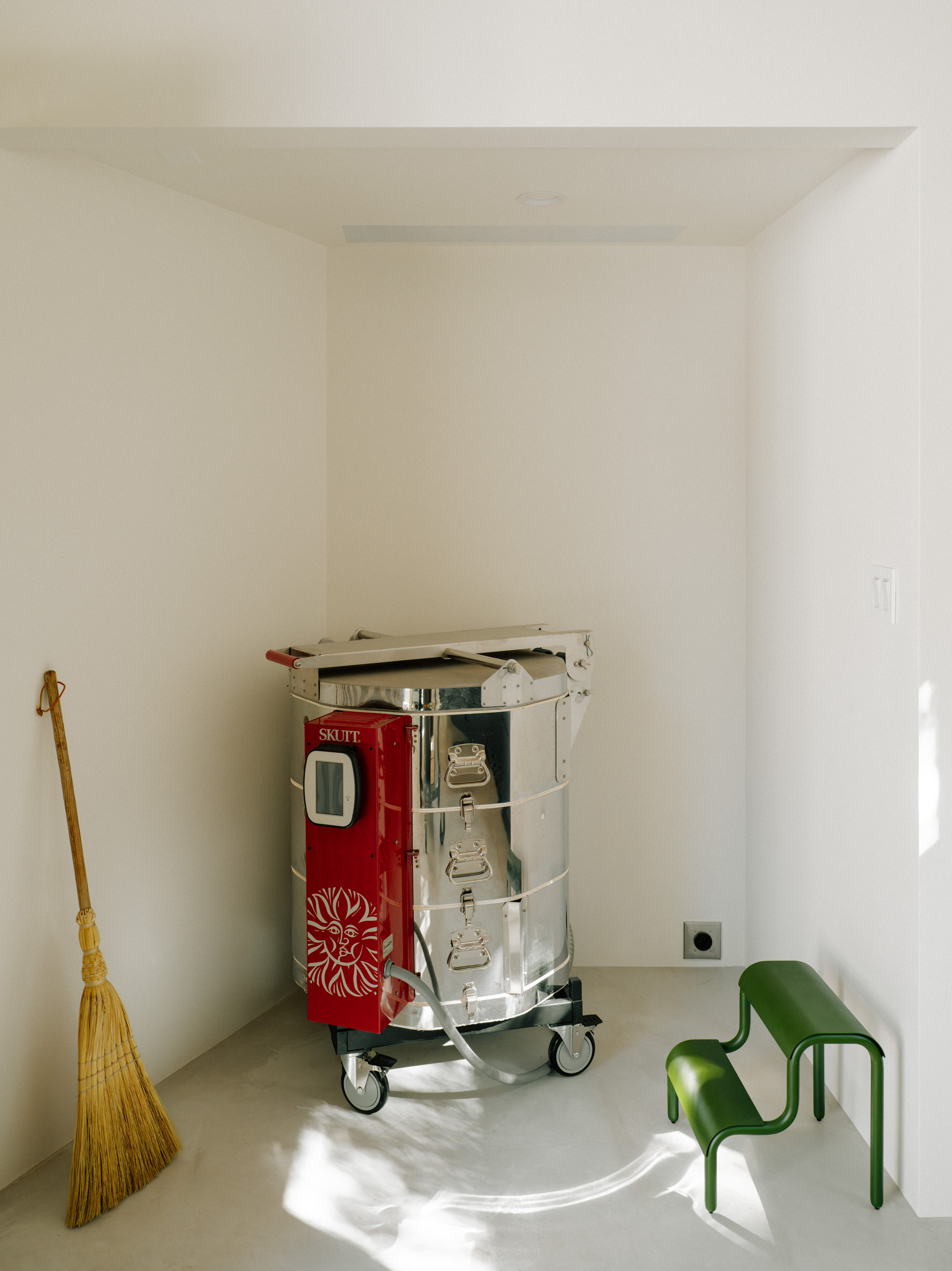 Two-Fold, California, by ONO