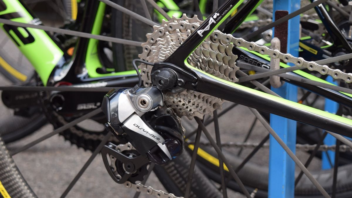 Cannondale-Drapac are running Shimano Dura-Ace 9000 series groupsets