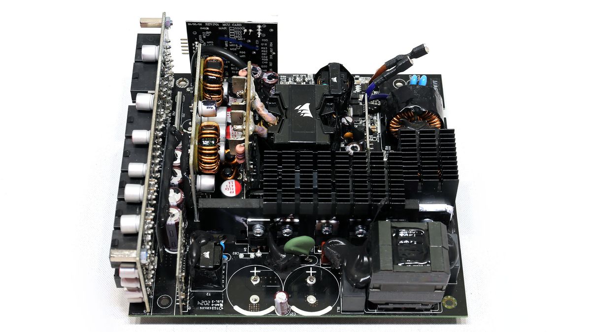 Corsair RM750x