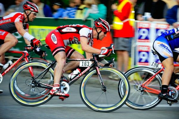 Michael Woell (MBRC/Flanders) rounding corner 4